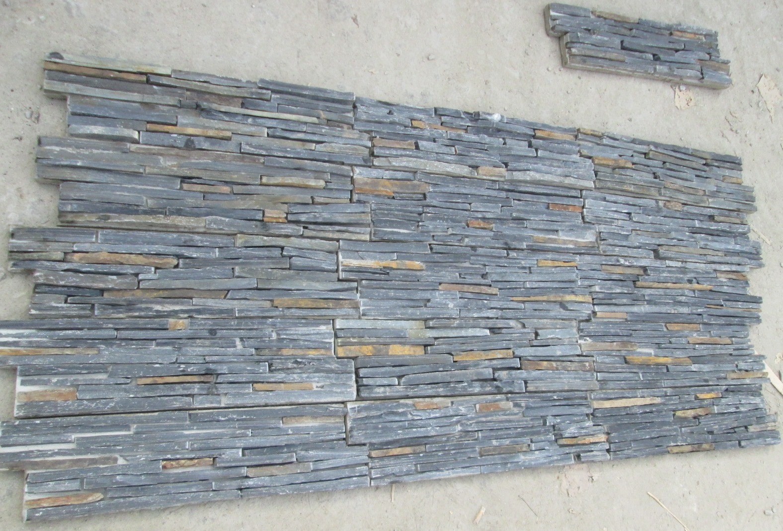 Strip Panel Cladding Black Mixed Rusty Color Slate Slim Strips Cemented Together Stacked ...